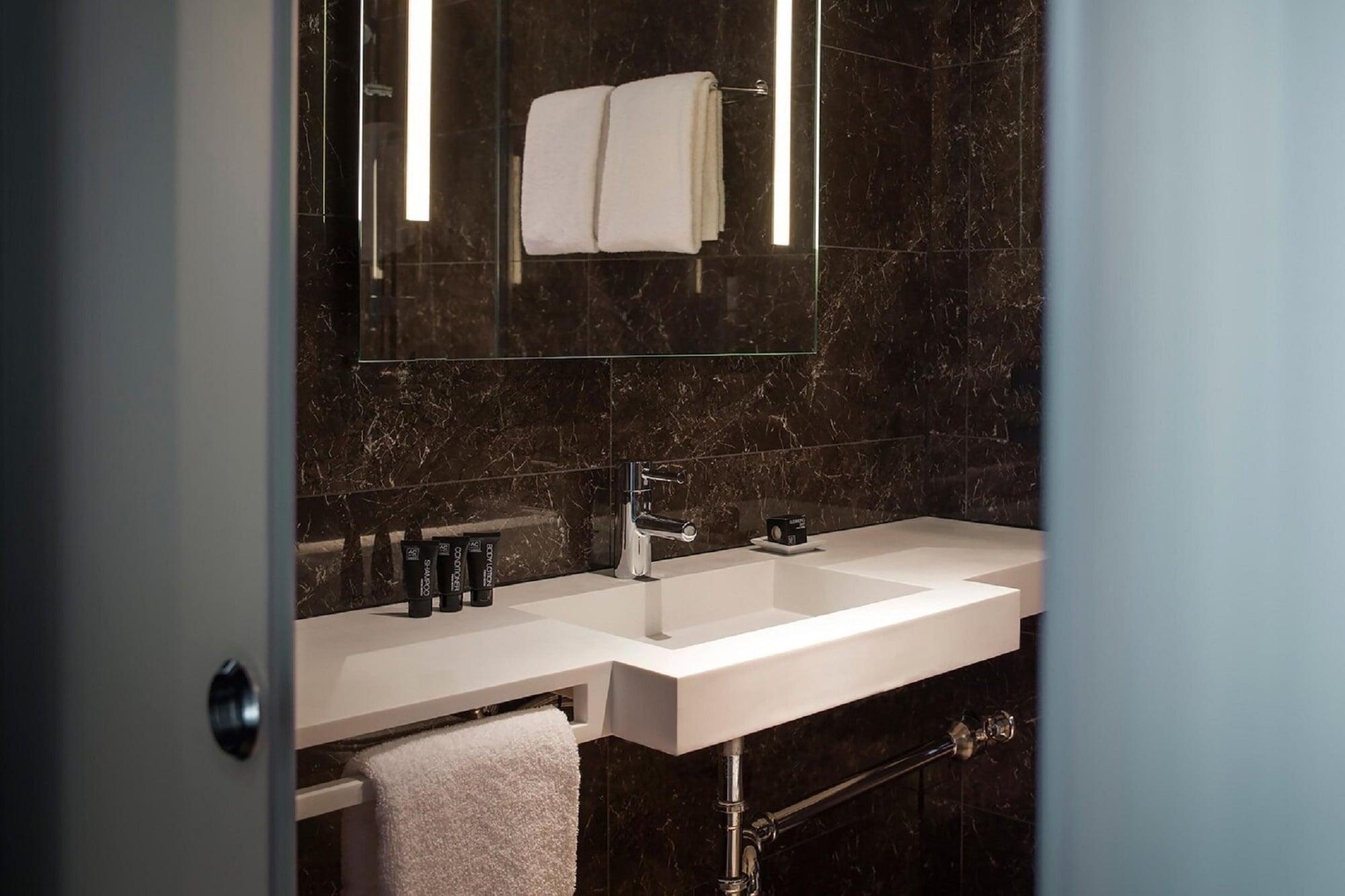 Ac Hotel By Marriott Santiago Cenco Costanera Buitenkant foto